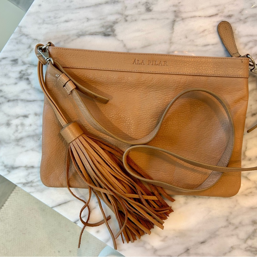 Ala Pilar leather cross-body purse